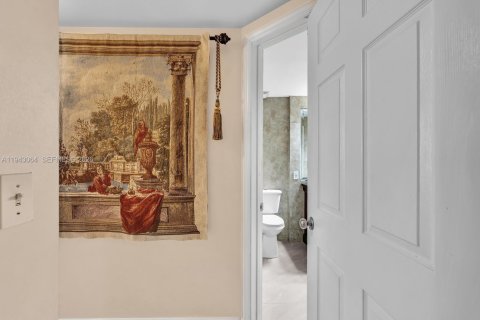 Copropriété à vendre à Sunny Isles Beach, Floride: 2 chambres, 103.68 m2 № 1999315 - photo 26