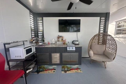 Casa en venta en Pembroke Pines, Florida, 4 dormitorios, 150.87 m2 № 1774377 - foto 30