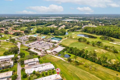 Condo in New Port Richey, Florida, 2 bedrooms  № 1913170 - photo 25
