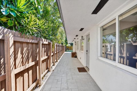 Appartement à louer à Deerfield Beach, Floride: 2 chambres, 60.39 m2 № 2406212 - photo 5