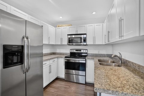 Appartement à louer à Deerfield Beach, Floride: 2 chambres, 60.39 m2 № 2406212 - photo 13