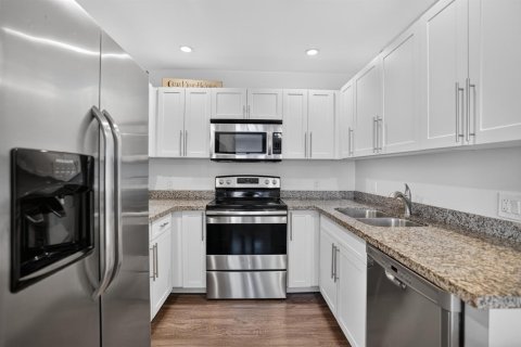 Appartement à louer à Deerfield Beach, Floride: 2 chambres, 60.39 m2 № 2406212 - photo 12