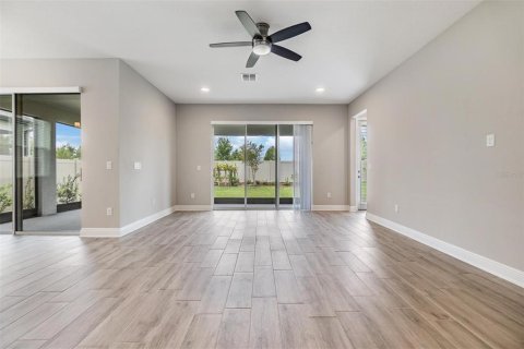 House in Wesley Chapel, Florida 5 bedrooms, 328.04 sq.m. № 1773073 - photo 13