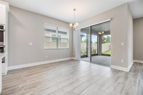 House in Wesley Chapel, Florida 5 bedrooms, 328.04 sq.m. № 1773073 - photo 10