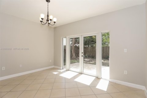 House in Homestead, Florida 5 bedrooms, 201.6 sq.m. № 2066786 - photo 4