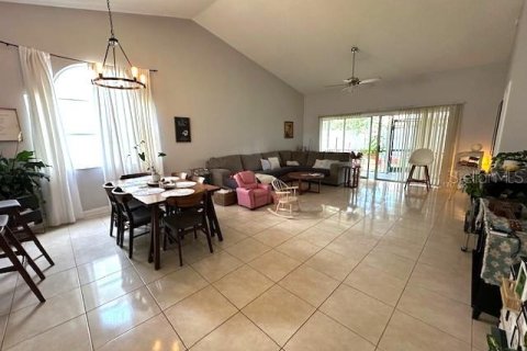 Casa en venta en Orlando, Florida, 3 dormitorios, 147.9 m2 № 1841815 - foto 5