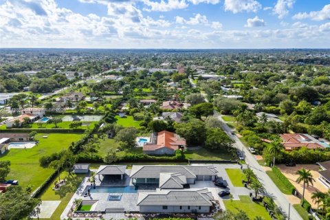 Villa ou maison à vendre à Miami, Floride: 6 chambres, 610 m2 № 1836251 - photo 29