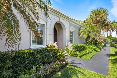 House in Palm Beach, Florida 4 bedrooms, 324.23 sq.m. № 892052 - photo 1