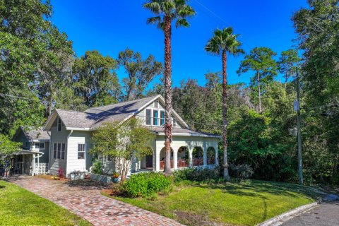 Duplex in Jacksonville, Florida 5 bedrooms, 255.67 sq.m. № 817742 - photo 1
