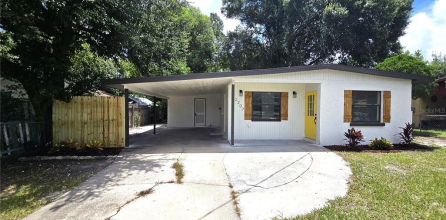 House in Lakeland, Florida 3 bedrooms, 91.88 sq.m. № 1841743