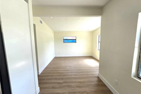 House in Lakeland, Florida 3 bedrooms, 91.88 sq.m. № 1841743 - photo 7