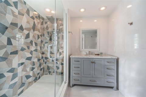 House in Saint Petersburg, Florida 6 bedrooms, 596.8 sq.m. № 2135602 - photo 29