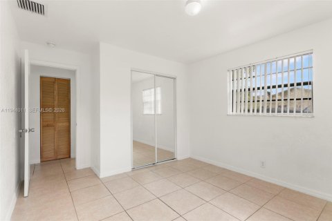 Propiedad comercial en venta en West Park, Florida, 209.03 m2 № 2001640 - foto 18