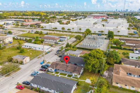 Propiedad comercial en venta en West Park, Florida, 209.03 m2 № 2001640 - foto 23