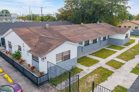 Propiedad comercial en venta en West Park, Florida, 209.03 m2 № 2001640 - foto 27