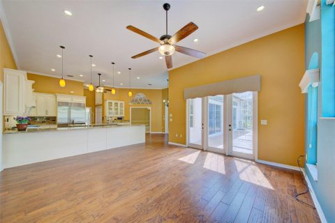 Casa en venta en Spring Hill, Florida, 4 dormitorios, 299.33 m2 № 1620800 - foto 4