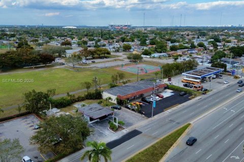 Immobilier commercial à vendre à Miami Gardens, Floride № 2026074 - photo 7