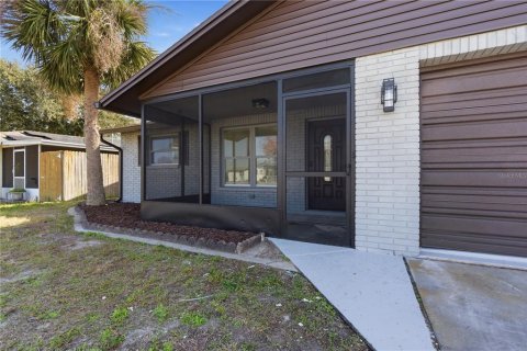 Casa en venta en New Port Richey, Florida, 3 dormitorios, 110.65 m2 № 2112324 - foto 4