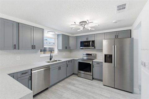 Casa en venta en New Port Richey, Florida, 3 dormitorios, 110.65 m2 № 2112324 - foto 12