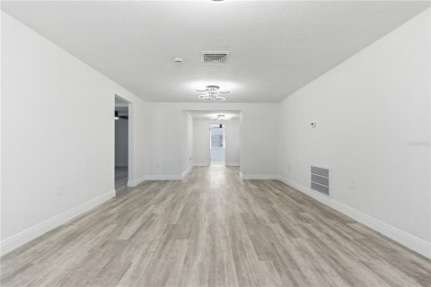 Casa en venta en New Port Richey, Florida, 3 dormitorios, 110.65 m2 № 2112324 - foto 7