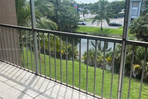 Copropriété à vendre à Hialeah, Floride: 3 chambres, 110.93 m2 № 1929863 - photo 15