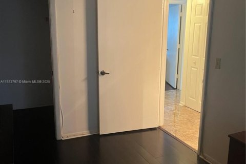 Copropriété à vendre à Hialeah, Floride: 3 chambres, 110.93 m2 № 1929863 - photo 26