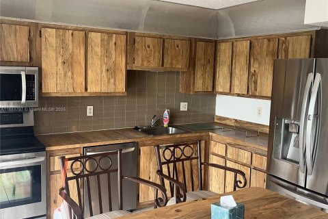 Copropriété à vendre à Hialeah, Floride: 3 chambres, 110.93 m2 № 1929863 - photo 13