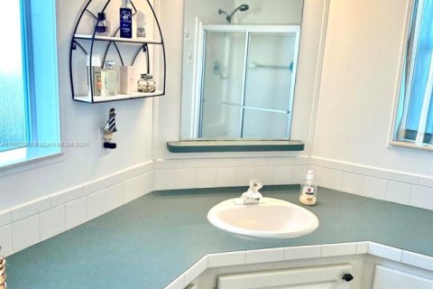 Casa en alquiler en Key Largo, Florida, 3 dormitorios, 279.73 m2 № 1937855 - foto 13