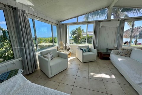 Villa ou maison à louer à Key Largo, Floride: 3 chambres, 279.73 m2 № 1937855 - photo 23