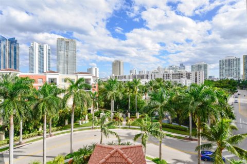 Condo in Sunny Isles Beach, Florida, 2 bedrooms № 2059862 - photo 3