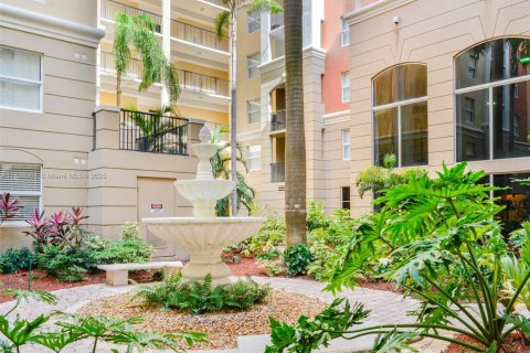 Condo in Sunny Isles Beach, Florida, 2 bedrooms № 2059862 - photo 5