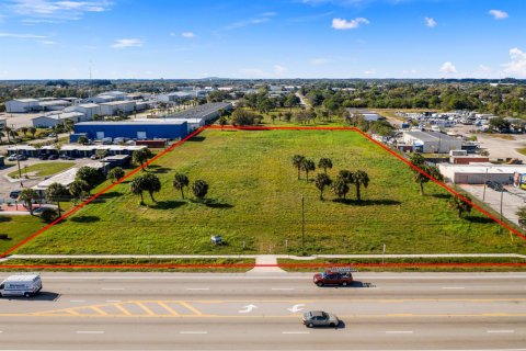 Immobilier commercial à St. Lucie, Floride № 2262102