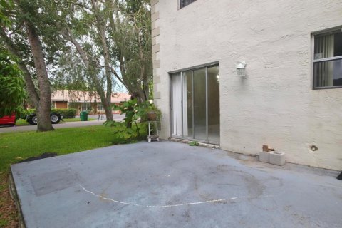Touwnhouse à louer à Coral Springs, Floride: 3 chambres, 125.42 m2 № 2248344 - photo 5