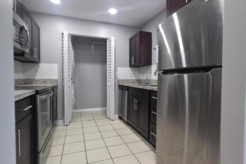 Touwnhouse à louer à Coral Springs, Floride: 3 chambres, 125.42 m2 № 2248344 - photo 3