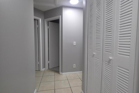 Touwnhouse à louer à Coral Springs, Floride: 3 chambres, 125.42 m2 № 2248344 - photo 9