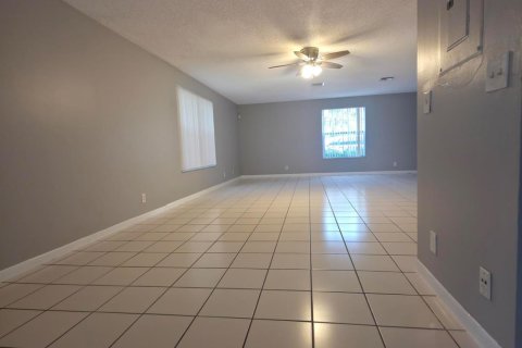 Touwnhouse à louer à Coral Springs, Floride: 3 chambres, 125.42 m2 № 2248344 - photo 6