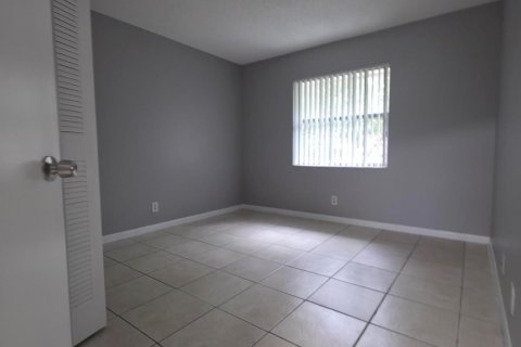 Touwnhouse à louer à Coral Springs, Floride: 3 chambres, 125.42 m2 № 2248344 - photo 12