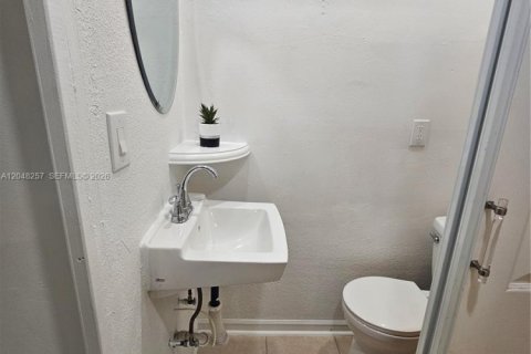 Touwnhouse à louer à Miami Gardens, Floride: 3 chambres, 107.95 m2 № 2334412 - photo 21