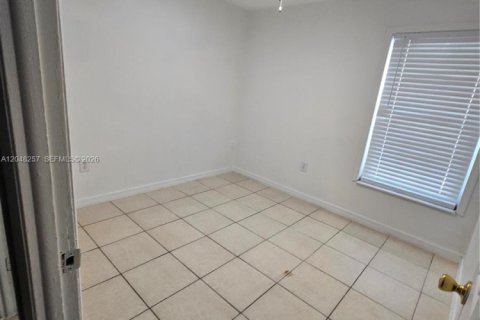Touwnhouse à louer à Miami Gardens, Floride: 3 chambres, 107.95 m2 № 2334412 - photo 17