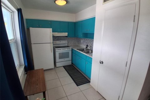 House in Dunedin, Florida 1 bedroom, 63.73 sq.m. № 2208183 - photo 2