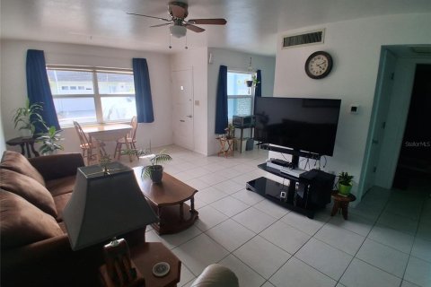 House in Dunedin, Florida 1 bedroom, 63.73 sq.m. № 2208183 - photo 6