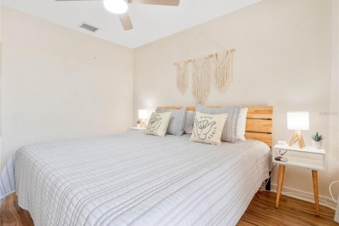 Townhouse in Cape Canaveral, Florida 2 bedrooms, 86.96 sq.m. № 2258771 - photo 11