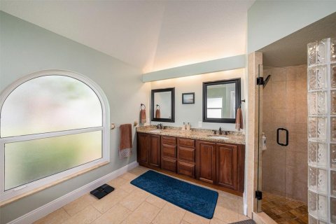 Villa ou maison à louer à Tampa, Floride: 4 chambres, 285.12 m2 № 1858203 - photo 10