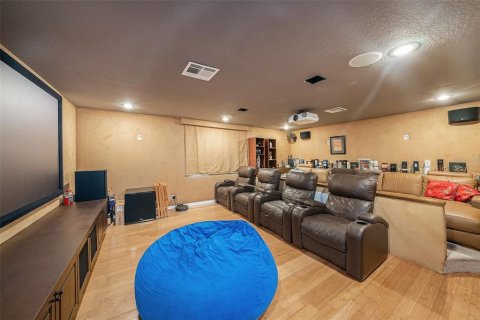 Villa ou maison à louer à Tampa, Floride: 4 chambres, 285.12 m2 № 1858203 - photo 18