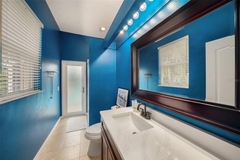 Villa ou maison à louer à Tampa, Floride: 4 chambres, 285.12 m2 № 1858203 - photo 17