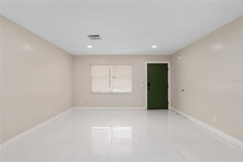 Casa en venta en Groveland, Florida, 3 dormitorios, 102.56 m2 № 2097594 - foto 14