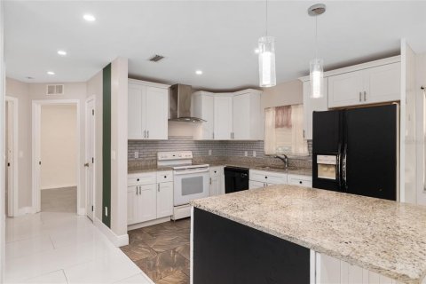 Casa en venta en Groveland, Florida, 3 dormitorios, 102.56 m2 № 2097594 - foto 20