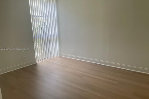 Condo in Lauderhill, Florida, 1 bedroom  № 2171510 - photo 8