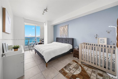 Condominio en venta en Miami, Florida, 1 dormitorio, 78.97 m2 № 2012406 - foto 21