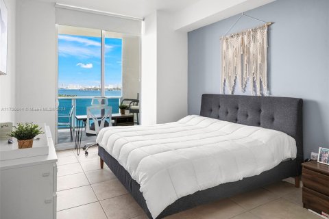 Condominio en venta en Miami, Florida, 1 dormitorio, 78.97 m2 № 2012406 - foto 24